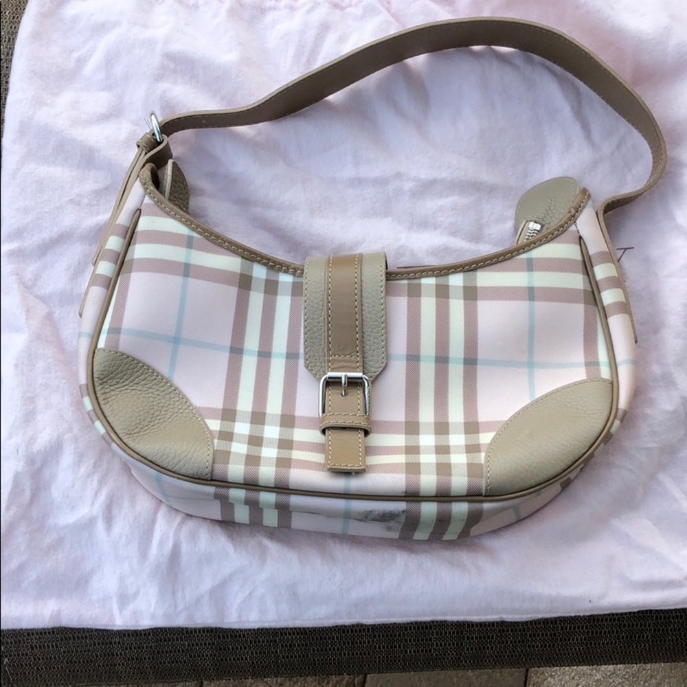Burberry purse
